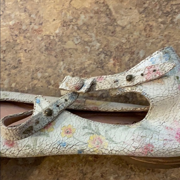 Anthropology- Miss Albright flats - Picture 4 of 5